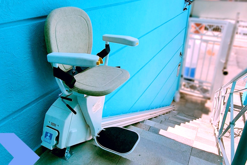 Cardinal Outdoor Straight Stair Lift Cardinal Outdoor Straight Stair Lift